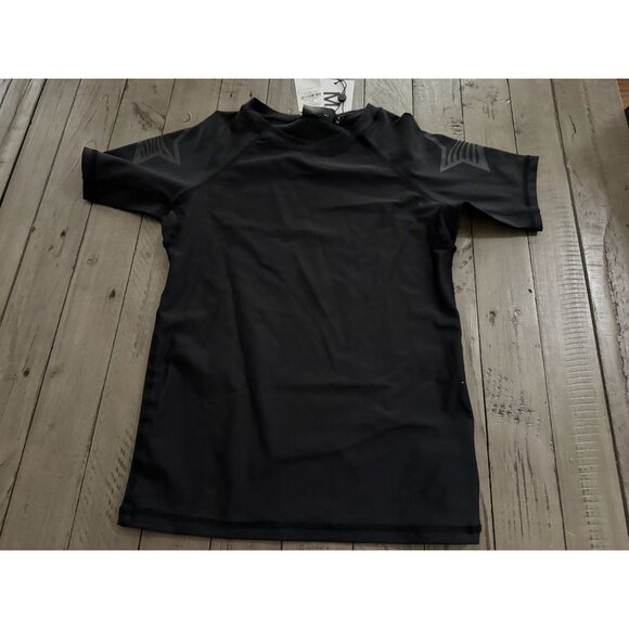 NWT Molo Black Rash Guard Boys 9-10 - Picture 1 of 4